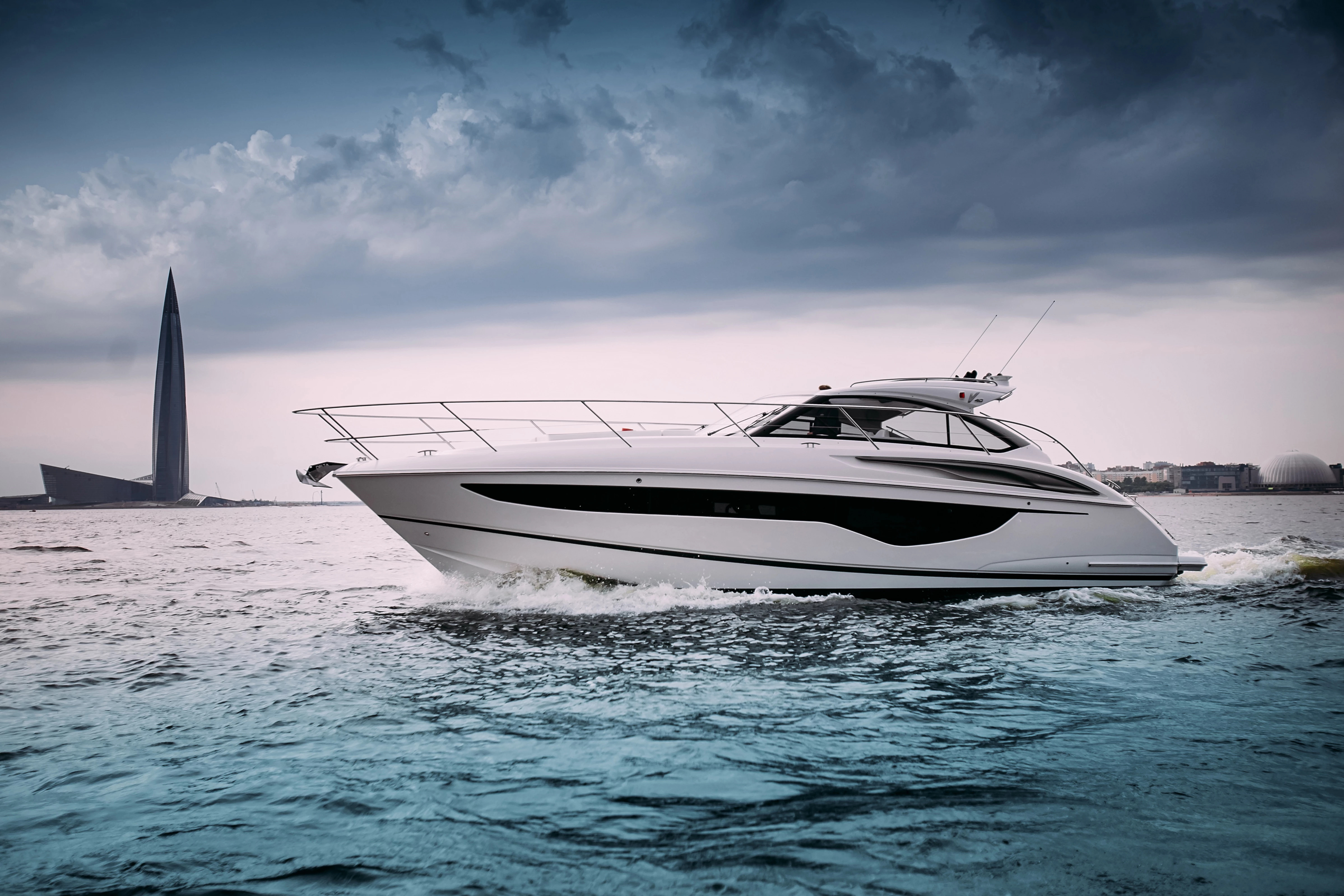 Princess V40 - Exterior