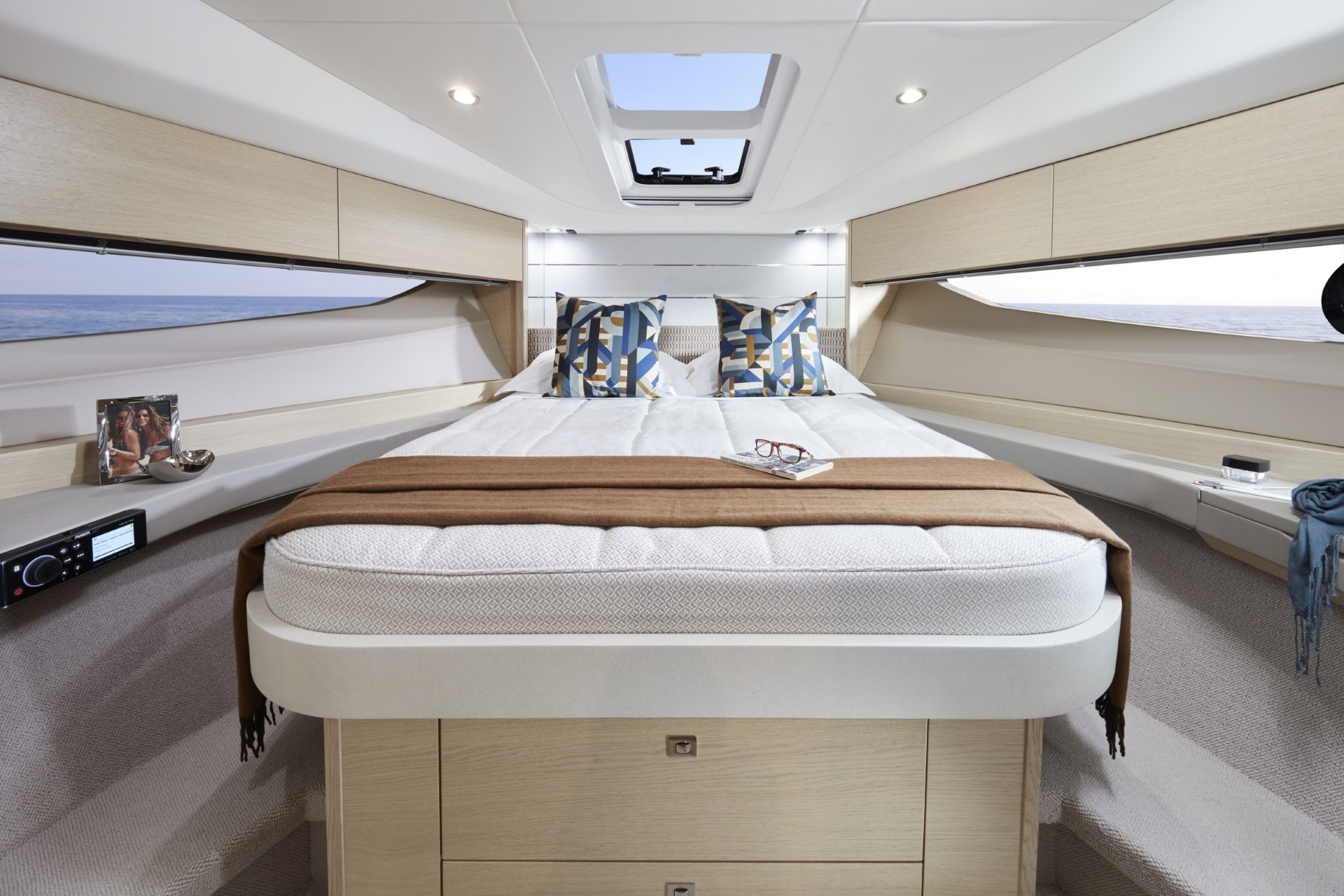 Princess V40 - Exterior